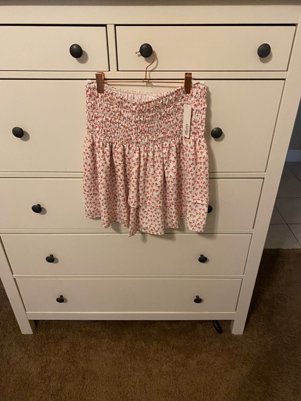 glam White Mini Skirt with Coral Floral Print